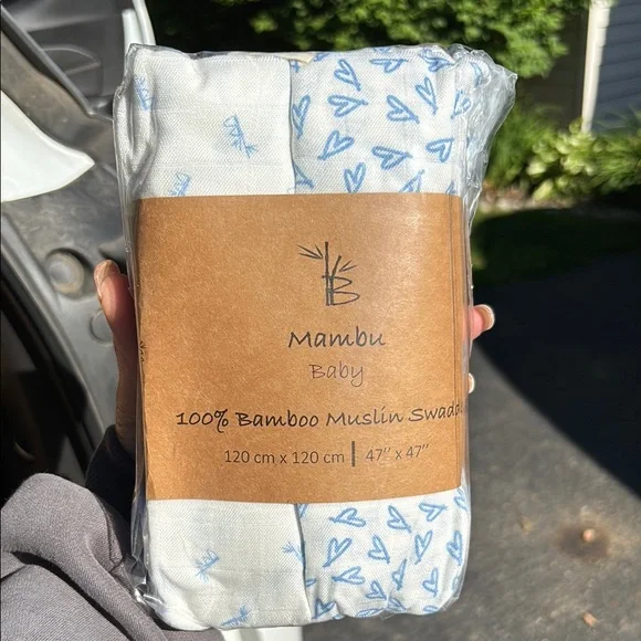 Blue and White Bamboo Muslin Swaddle - Picture 1 of 1